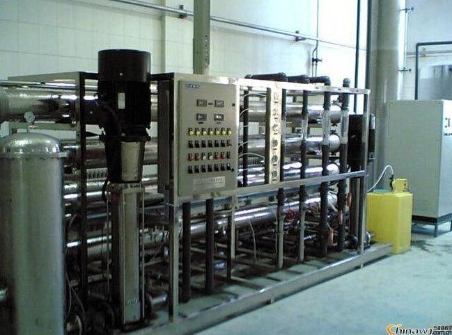 20 M3/h Capacidade de saída Toray / Dow Membrana 8080 Caldeira Sistema de tratamento de água de alimentação